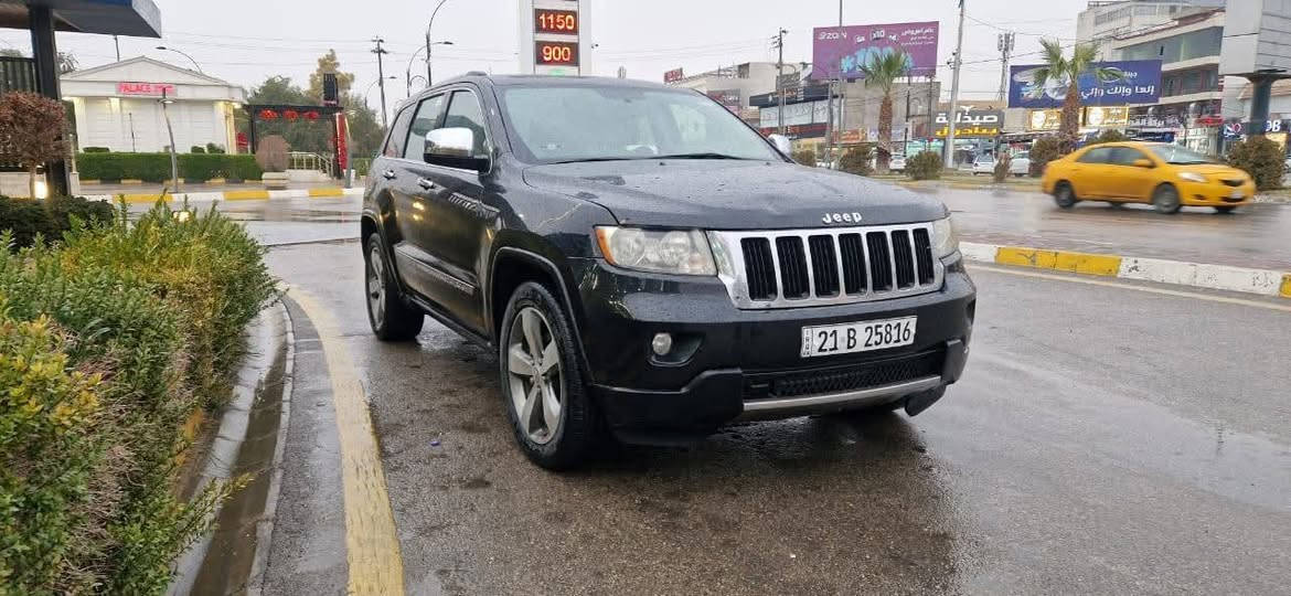 جيب 2011 لمتدد امريكي (سعر مناسب)
مكانها كركوك
سيارة فول مواصفات 
داخل ابيض 
بيها قطعتين مكانها كركوك 
شراي يتصل ***********
