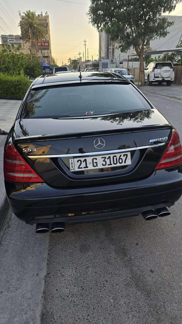 2007 S63 AMG أصل 
 مكفولة من الضربة والصبغ وبارد وشخوط   ، ماشية 93 ألف كيلو حقيقي ،  محرك 550 
السياره جديده او احلى من الصور بهواي
بوب شفط كشنات تدفئه تبريد امامي وخلفي كشن منفصل 
سياره صفر مسج ما بيها اي عطل كلشي نضيفه مال جناي 
جگات هايدروليك ، بانوراما ، بردات جانبية وخلفية  ناظور ليلي 
*********** 
مكاني بغداد
