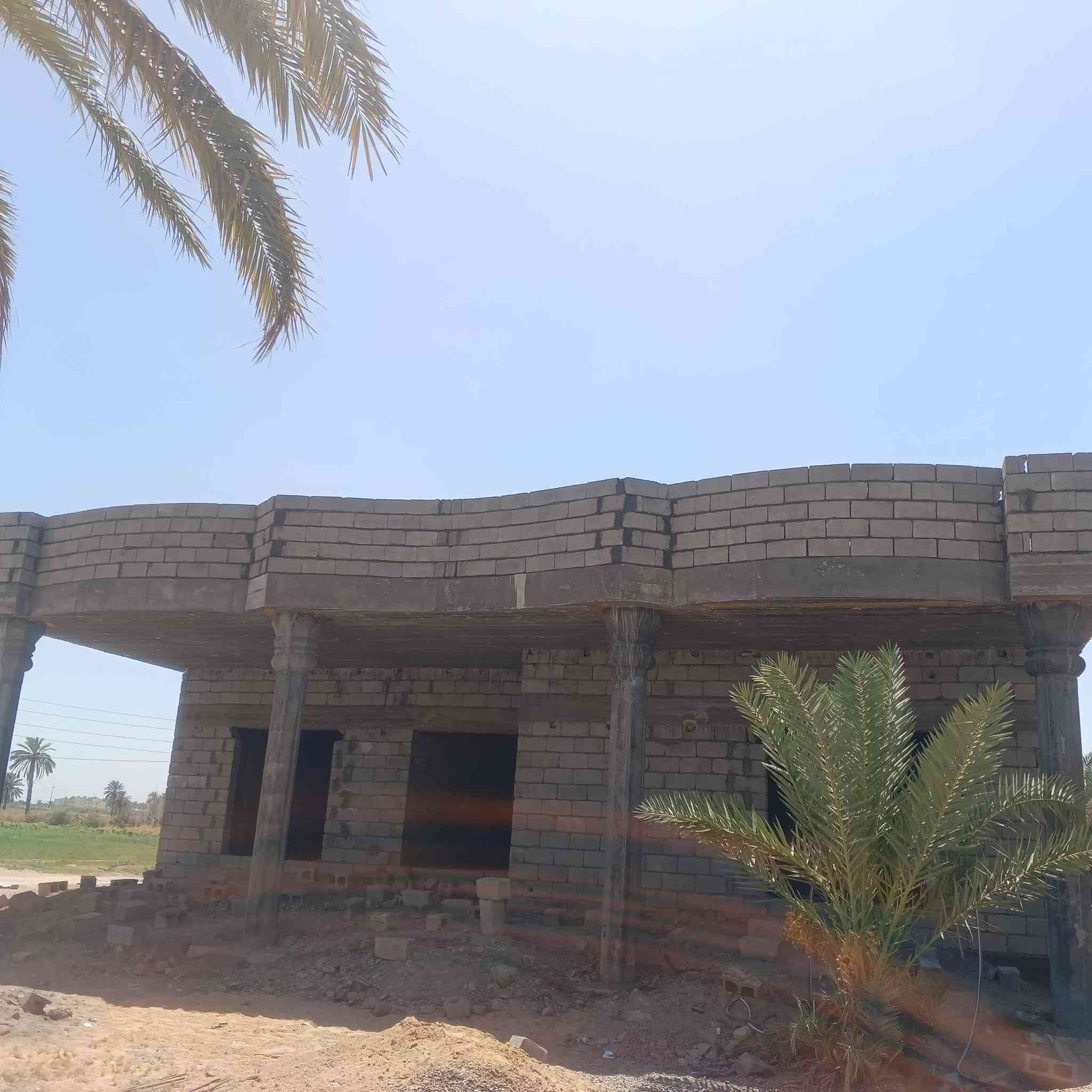 خلفه بناء بلوك فرمستون قطعي او يومي متفرغ  حالين  الستفسار ***********
***********او خاص
