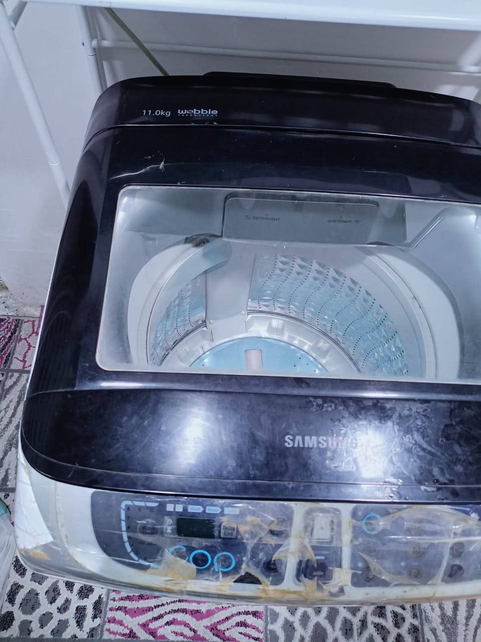السلام عليكم ورحمة الله وبركاته مكلف بالنشر للبيع..
غسالة سامسونج اوتوماتيك مستعملة الوزن 11 كيلو الباب من الأعلى نظام حار وبارد السعر خاص للأتصال على الرقم ***********..
