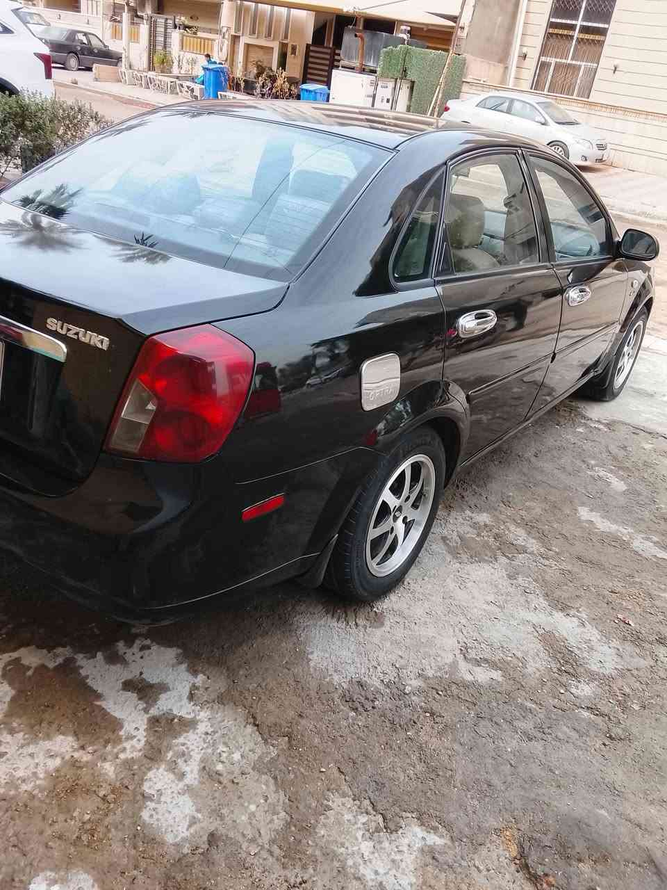 فورنزا موديل 2008
رقم بغداد 
صدر جديد 
مصبوغه عام 
السعر 68 وبيها مجال 
رقمي ***********
