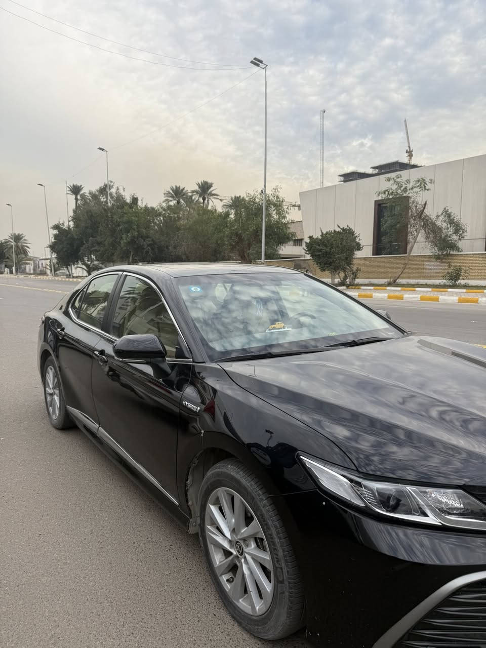 كامري 2024
ماشيه9 الالف
ساز بيها ضربه ب باس عكس سايق والورا  
سياره جاهزه من كل شي 

مكانها بغداد دوره
***********
