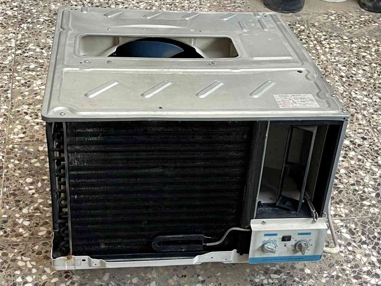 السلام عليكم 
مكيف ميديا طنين 
نضيف حيل وضع شركة لا مفتوح ولا مصلح 
السعر ٢٧٥ مكاني بغداد البلديات


**إذا كنت صاحب هذا الإعلان وتريد حذفه لأي سبب، رجاءا أرسل رسالة إلى الدعم الفني**