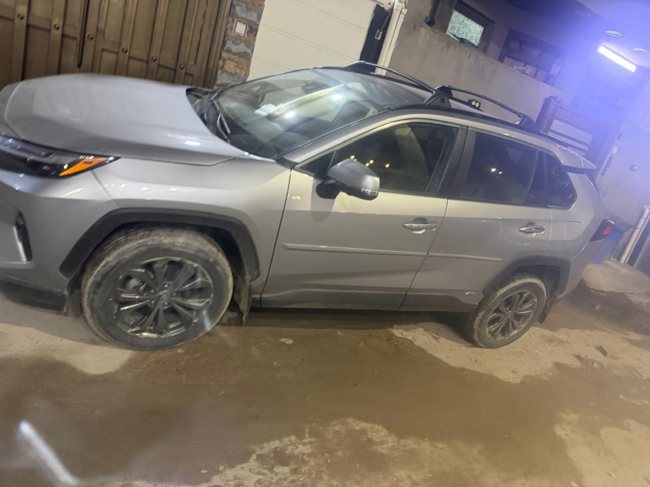 السلام عليكم 
 راف فور 2024 هايبرد 
وارد امريكي حادثه جامغ وبنيد 
فول الفول واحد على واحد ليمتد 
السعر 250$
للاتصال
0771 283 8608
