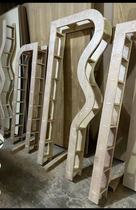 كوشة فخمةخشب طبيعي شغل درجة أولى على ايدي نظافة ٩٠%
متكونة سنتر بيس عدد ٢ 
خلفية عدد ٥
ميز ذهب 
ستاند ترحيب 
العنوان الانبار 
للإستفسار الاتصال على الرقم *********** يوجد واتساب
