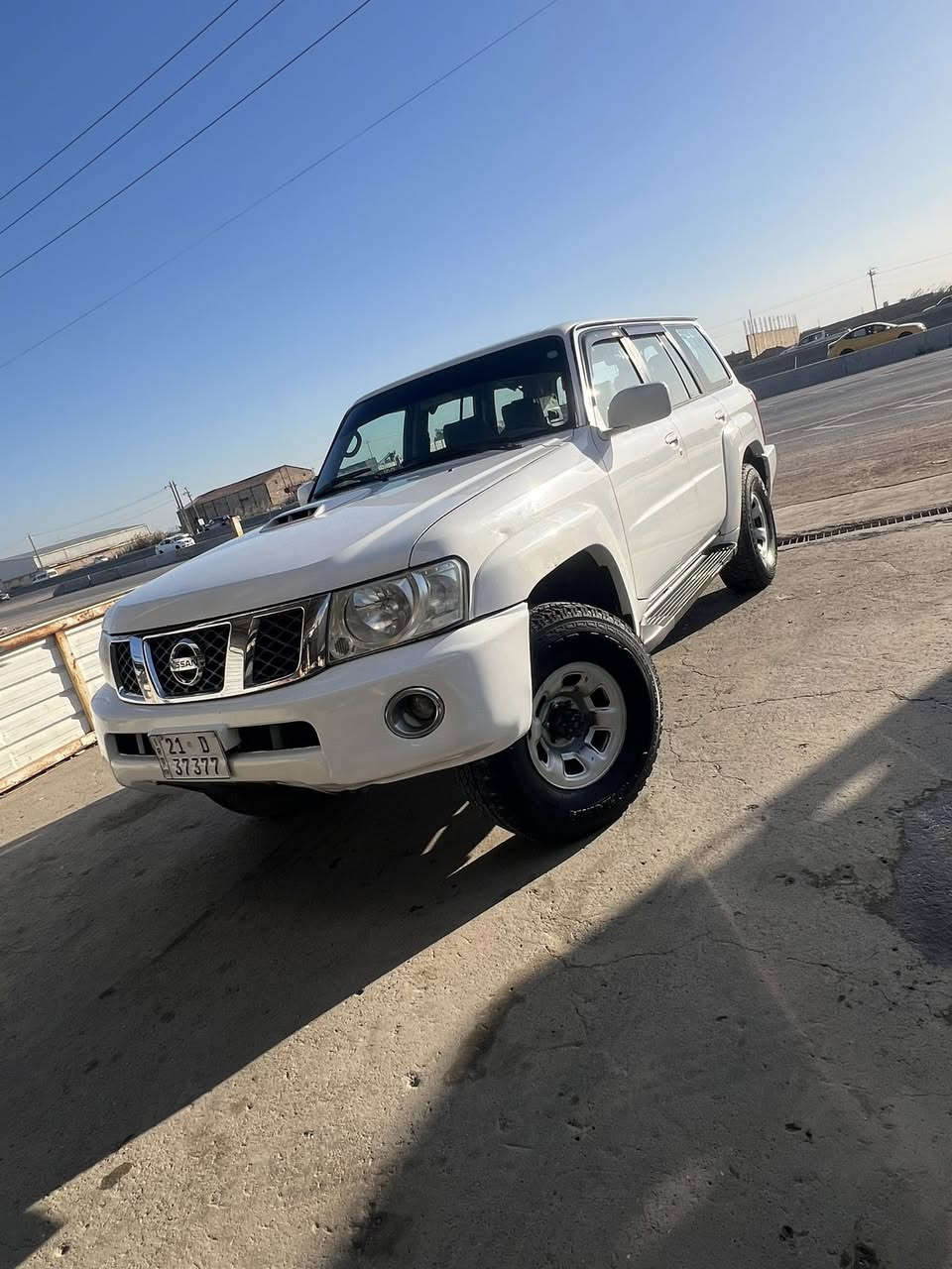 السلام عليكم للبيع نيسان باترول 2007 محرك اربعة سلندر كاز (بم ونوزل) مصبوغه عام لان لونها خاكي ومصبوغه ابيض سليمانيه الجديد تخم تاير جديد تبريد قطعتين مري شفط السعر 140 وبيها مجال للاستفسار*********** غير متواجد على النت الي يريد يتفضل يتصل
