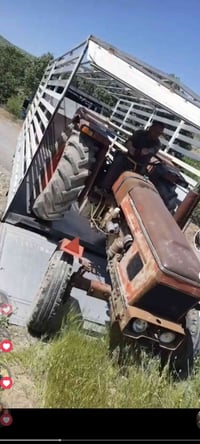 ئەم تراکتۆرە بۆ فرۆشتن زۆر خاوێنە07719934031