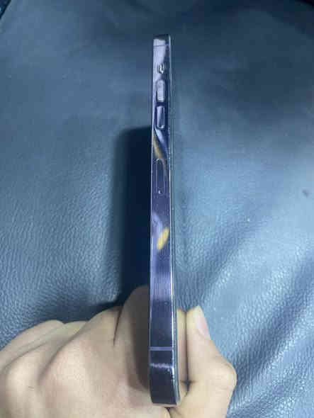 سلام عليكم iphon 14 pro max نضافة خير من الله اخو الجديد كارتونته وغراضه كاملة بطارية 89 شرق اوسط عيبة فقط فطر خفيف بالضهر مامأثر عنوان بغداد الحسينية السعر 825 وبي مجال للتواصل واتساب او اتصال خاص ***********
