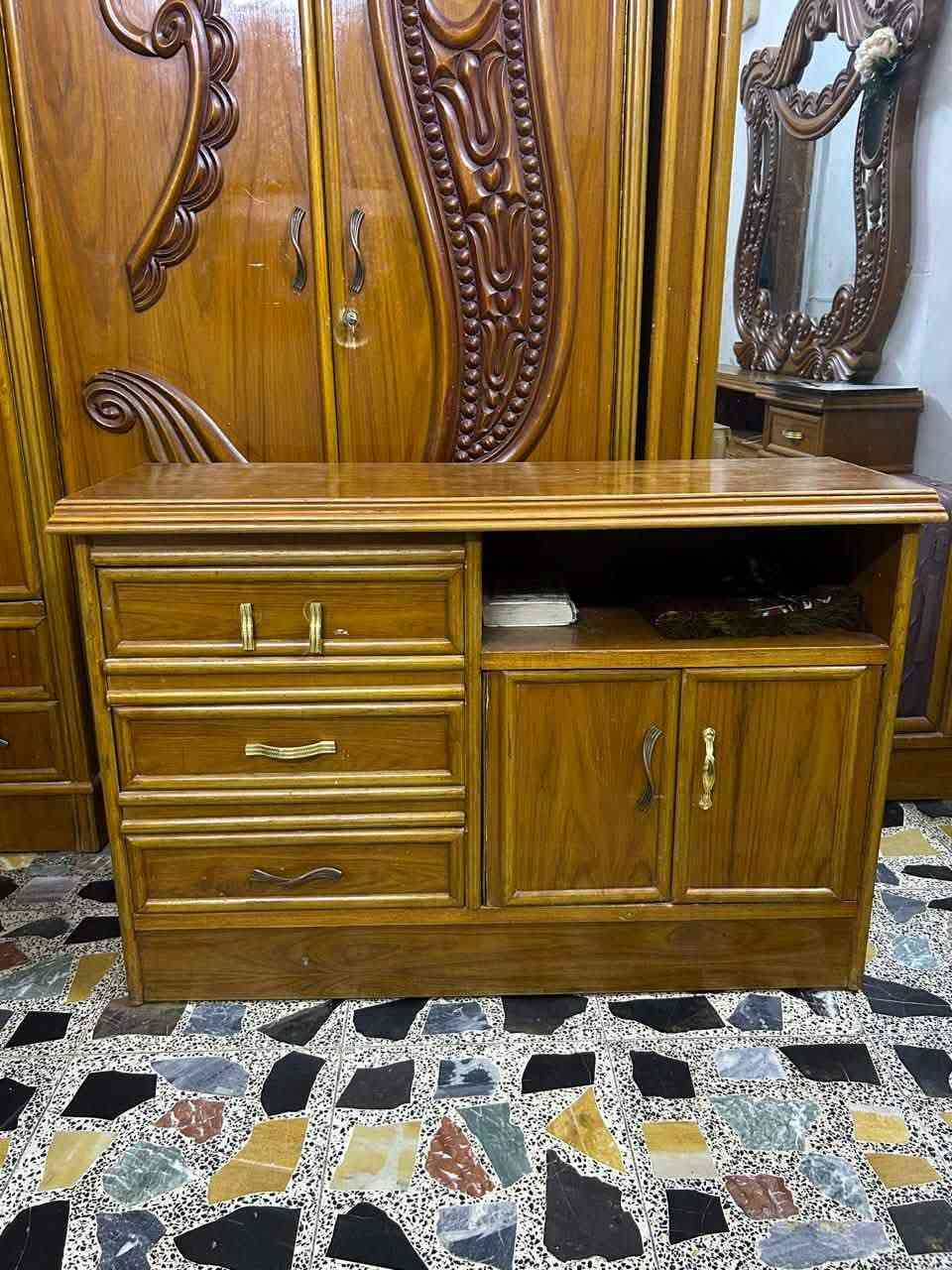 السلام عليكم غرفتين نوم للبيع
الاولى صاج عراقي دخل وخارج
الثانيه تركيه الاستفسار
***********
مكان حي التراث
