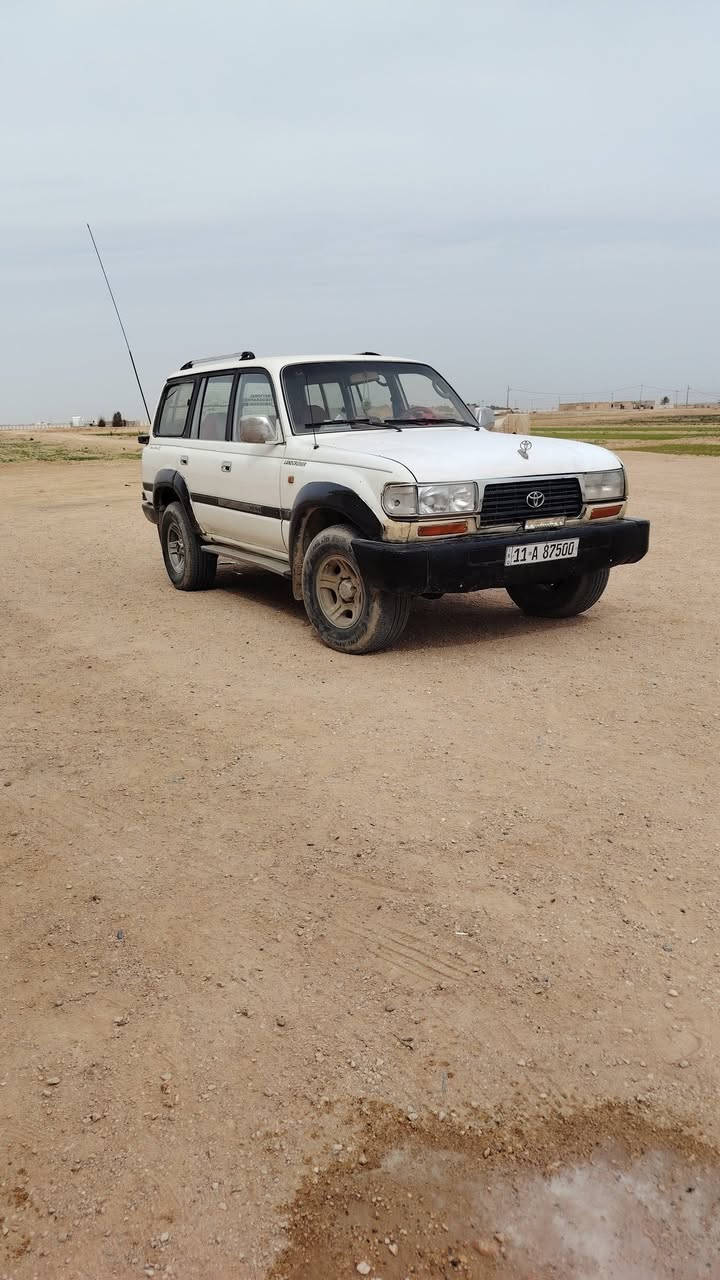 سلام عليكم لاندكروز البيع موديل 92 رقم بغداد نكليزي  سياره مكفوله محرك وكير ففيتي السعر 60وبيها مجال رقم صاحب سياره ***********اني مكلف بنشر
