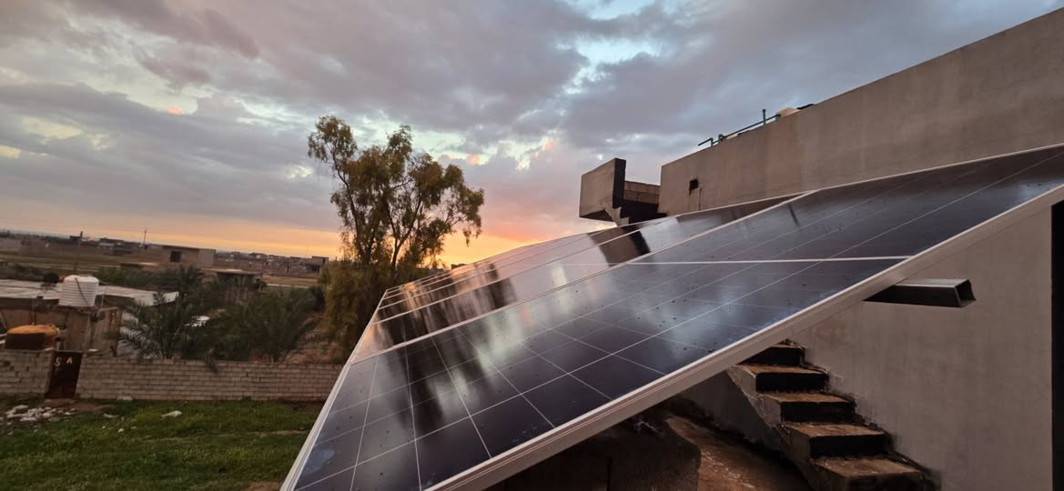 تم بحمدالله تنصيب منظومة طاقة شمسية
 بقدرة 14 اميير نهاري و 14امبير ليلي 
الواح بقدرة 645W من شركة لونجي  HO-MO X10ضمان 15 سنة
انفيرتر RISING 6Kw ضمانة سنتين استبدال 
بطارية ليثيوم 15Kw من شركة SKE ضمان 5سنوات استبدال 
صيانة لمدة سنة مجانية
للاستفسار الاتصال:-
***********
***********
***********
***********
المركز الذهبي-Golden Center 

#ألواح_شمسية #توليد_الكهرباء #نظام_كهروضوئي #مستقبل_الطاقة
#طاقة_شمسية #طاقة_متجددة #استدامة #بيئة_نظيفة
