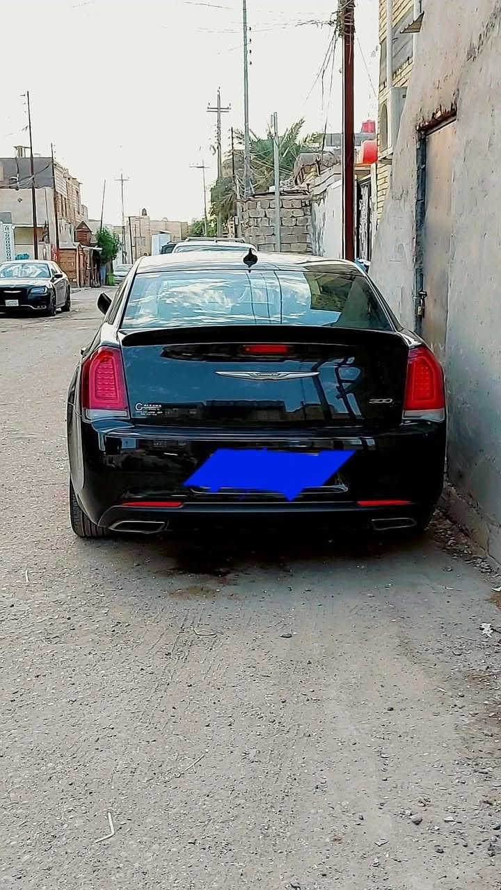 سلام عليكم اوباما  16/21Sكفاله من التبديل  بيها فقط بارد باب سايق لون اسود  s رقم بغداد الجديد بسمي تحويل ثاني يوم سعر185رقم  ***********
