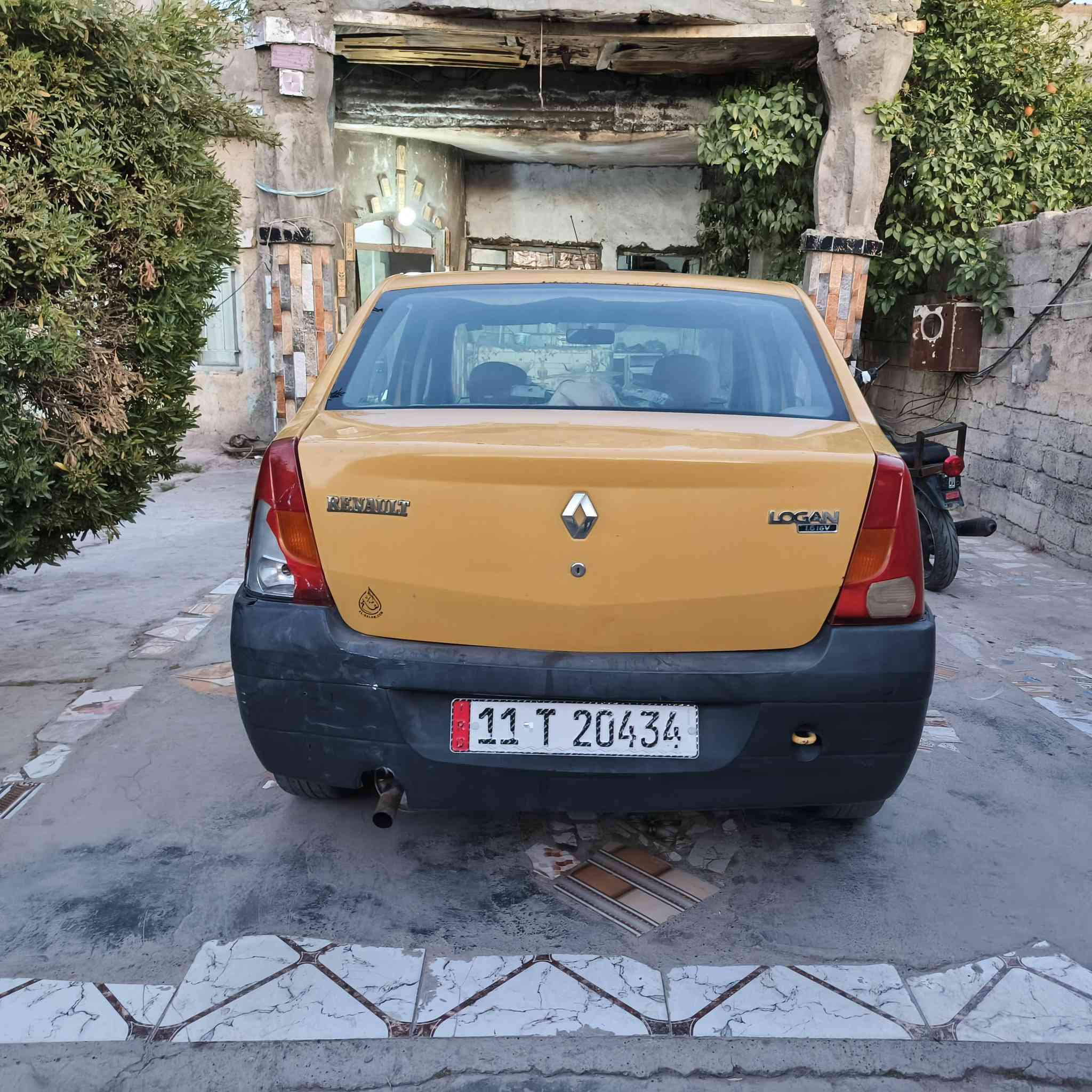 سلام عليكم
رينو لوكان ٢٠٠٩ باسمي مصفره هيئه وغرامات محرك حاويه جديد بيها نقوصات بسيطه أريد مراوس بيجو بارص أو لميس عنوان بغداد تاجي قرب معسكر التاجي 
***********
***********
