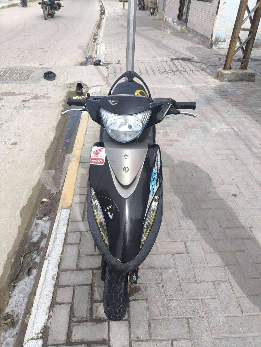 السلام عليكم
دراجه ماكس عدله للبيع 
 ختم واحد وي المكينه 
لايت 
بك لايت 
اشاير 
سلف 
هورن 
سكنات 
كله شغال 
مكاني رميثه السعر خاص   رقم ***********
