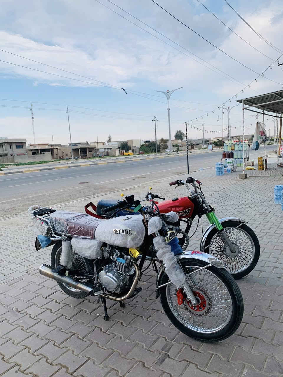 سلام عليكم سولنك موديل 2023 دراجه متعوب عليه كلش مرتبه مابي نقص برغي  شرط شلعه او معدل سعر 600قفل بدون صالنصه ***********
