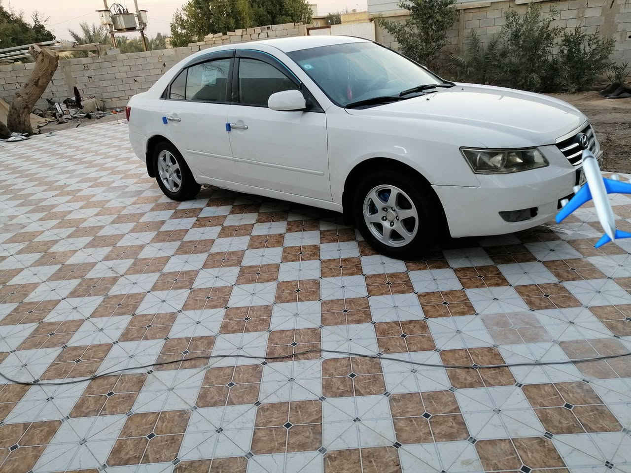 سلام عليكم سوناته ٢٠٠٧مكفوله من الضربه والاصوليات والعيب الشرعي مكينه كير حداده مكفولات كهربائيات كله شغاله جاهزه السيارة السنويه مجدد٢٠٣٠السعر ٩٥ وبيه مجال بصيط ***********
