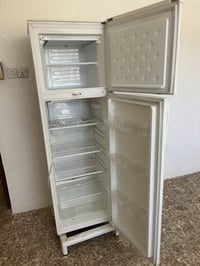 ثلاجة • حالة جيدة • سعر بالخاص
