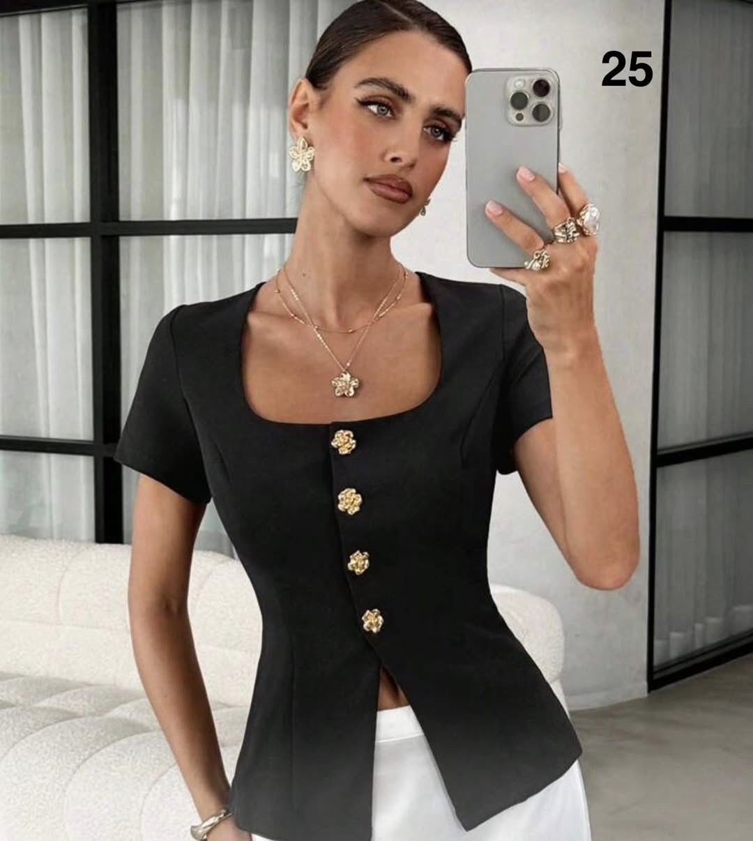 مساء الخير بنات 
قطع شي ان بيع مباشر 
غير مستخدمه💯 
الستره قياس M 
الحذاء قياس 39 
القطعه ب 25 
الرجاء التواصل دايركت 
داخل بغداد فقط


**إذا كنت صاحب هذا الإعلان وتريد حذفه لأي سبب، رجاءا أرسل رسالة إلى الدعم الفني**