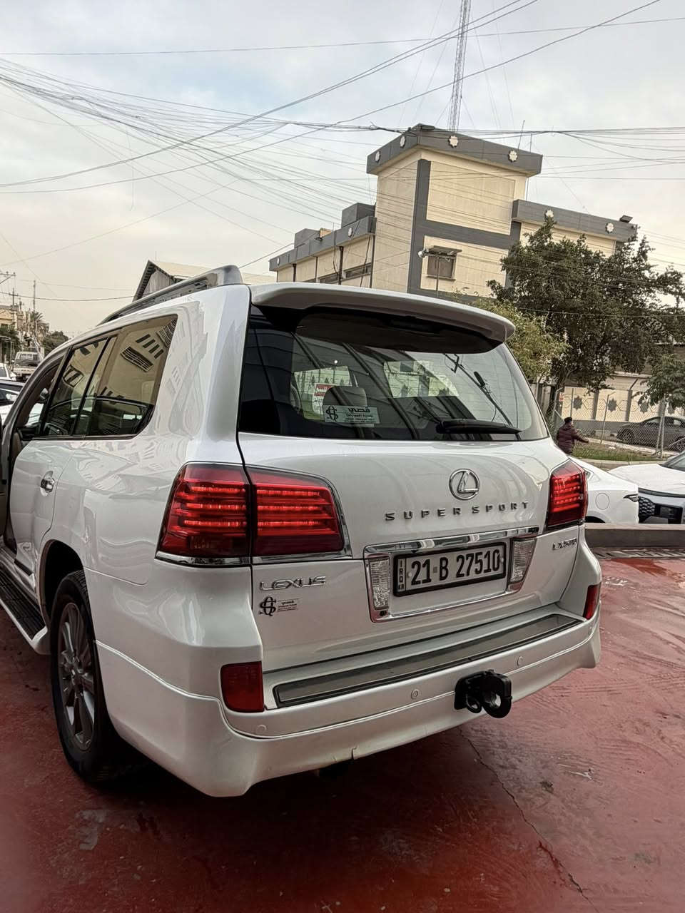 لكزس
موديل 2010 
رقم سليمانيه السياره كفاله عدا الدعاميتين صبغ 
مواصفات السيارة 
رادار امامي 
مري شفط 
شاشه 
ستيرن كهرباء 
مقاعد كهرباء 
فتحة سقف 
صندوك كهرباء
حساسات امامي خلفي 
لايت زينون 
وباقي مواصفات الكزس المعروفه 
سعر السيارة 30000$ 
السيارة نظيفة مثل مواضحة بلصور وجاهزة 
للاستفسار : 
***********
***********
