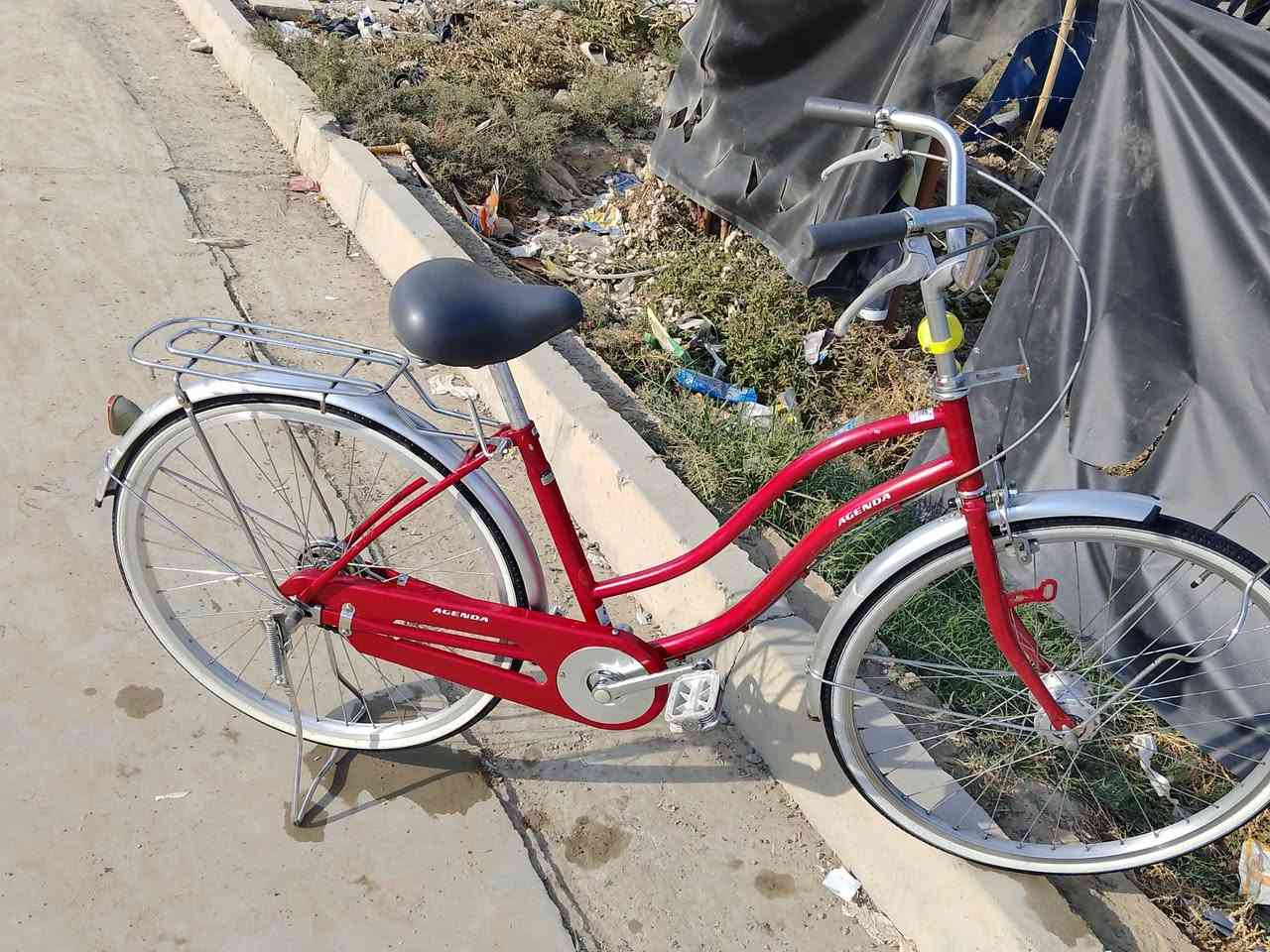 بيسكل عبد الحليم 2017نضيف 95%ميرادلو اي شي السعر 100وبي مجل الاستفسار على الخاص او ***********
