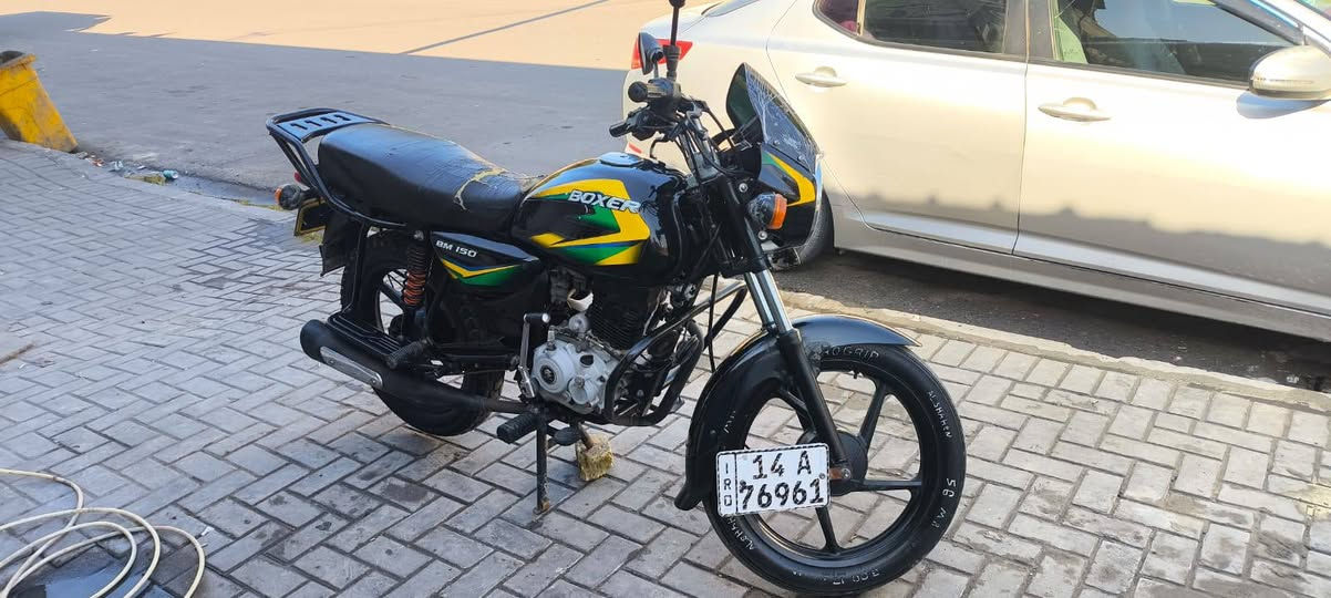 بوكسر للبيع 2022 نضافه فول مكفوله من فتح المكينه
المكان البصرة ابو الخصيب. 
سعر مليونين و 300
الرقم *********** فقط واتساب
