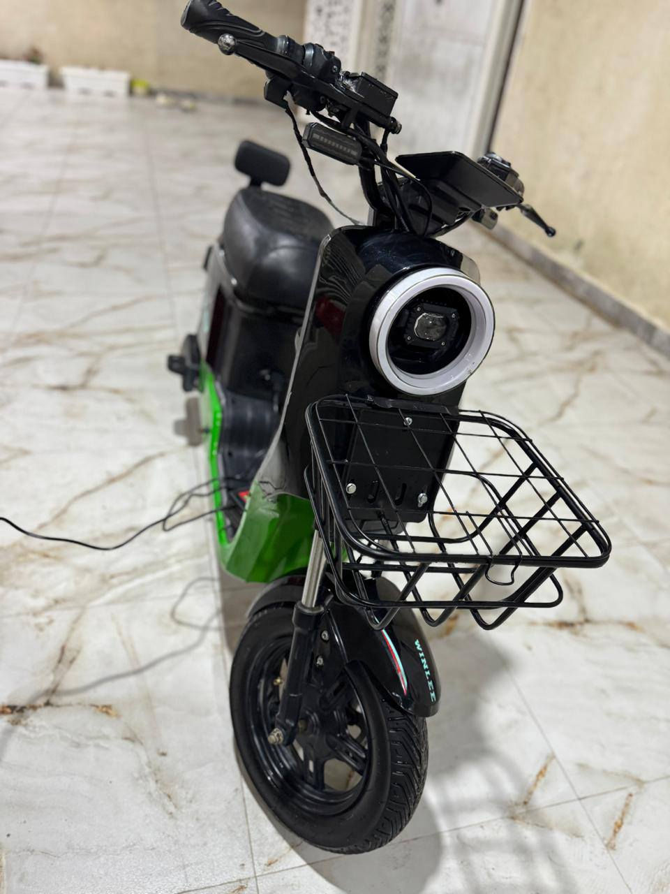 دراجه شحن للبيع
الدراجه جديده مستعمل قليل كلش ما مصلح ولا داخله مصلح 
شغاله منطول للطول لايت شغال عالي او ناصي 
جديده كلششش غراضها كامله 
السعر 450 او ييها مجال للشراي 
العنوان ميسان ابو شطيب 
تواصل ***********
