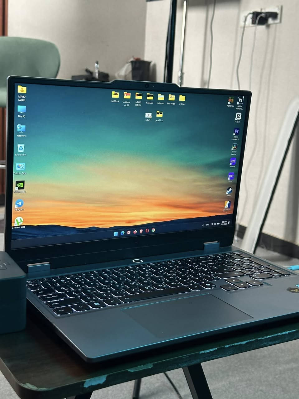 Lenovo LoQ Rtx 5060
كارت الشاشة Nvidia Rtx 5060 110W 
كور اي 7 جيل 14700HX
رام 24GB DDR5
‏512GB SSD 
وياها وندوز 11 pro اورجنال
اللابتوب كلش نظيفة استخدام شهر عدل
للبيع مكاني بغداد حي الجامعة كاملة باكيتها وملحقاتها كلها موجودة
*********** فقط واتسااب

