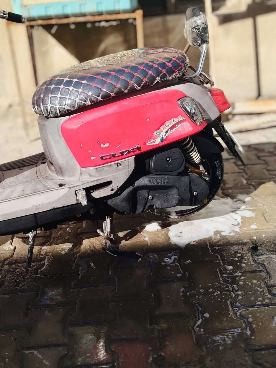 دراجه بوليس نضيفه برغي ممفتوح كلشي شغال تجي تنكر سلف تطلع بواحد وميه بس شراي يطبلي ***********
