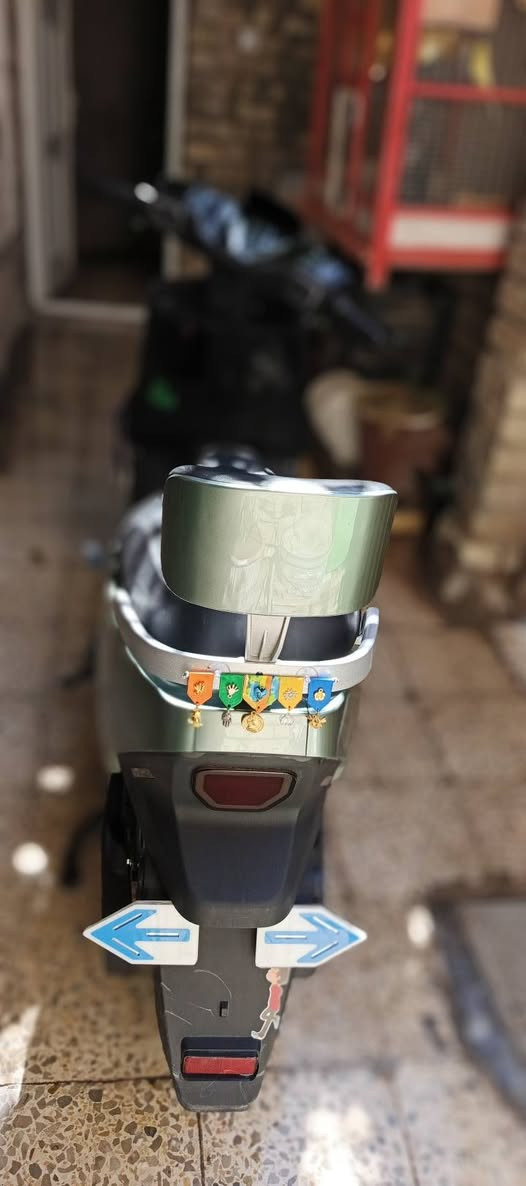 السلام عليكم شباب درجه شحن للبيع درجه صارلها شهرين من منزله درجه خير من الله سعر خاص مكاني بغداد رقم(***********)
