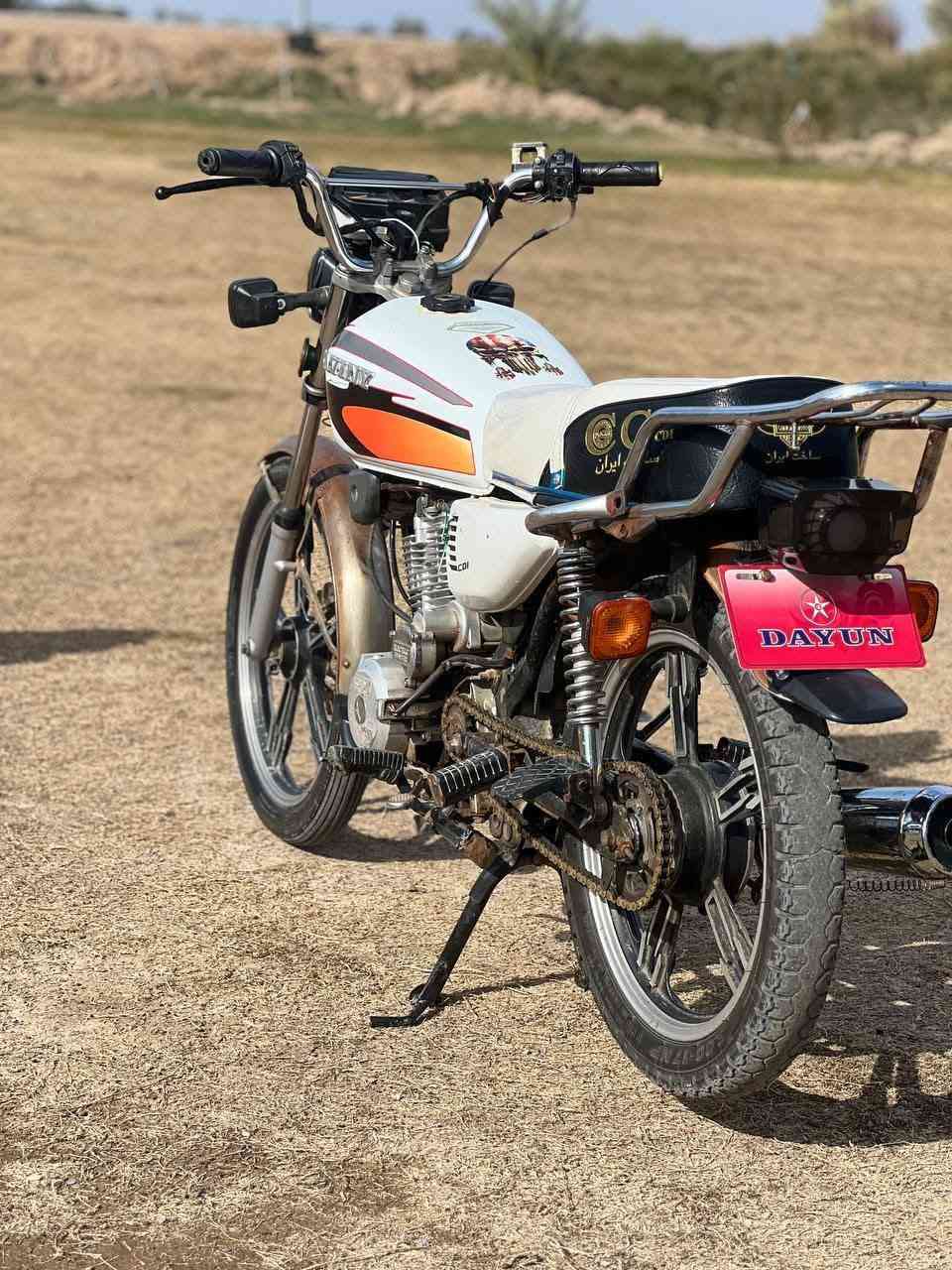 دراجه لبيع 2020 كلك 425 وبيه مجال 
*********** رقم صاحب الدراجه أني موكلف بل نشر مكان الدراجه واسط الدبوني
