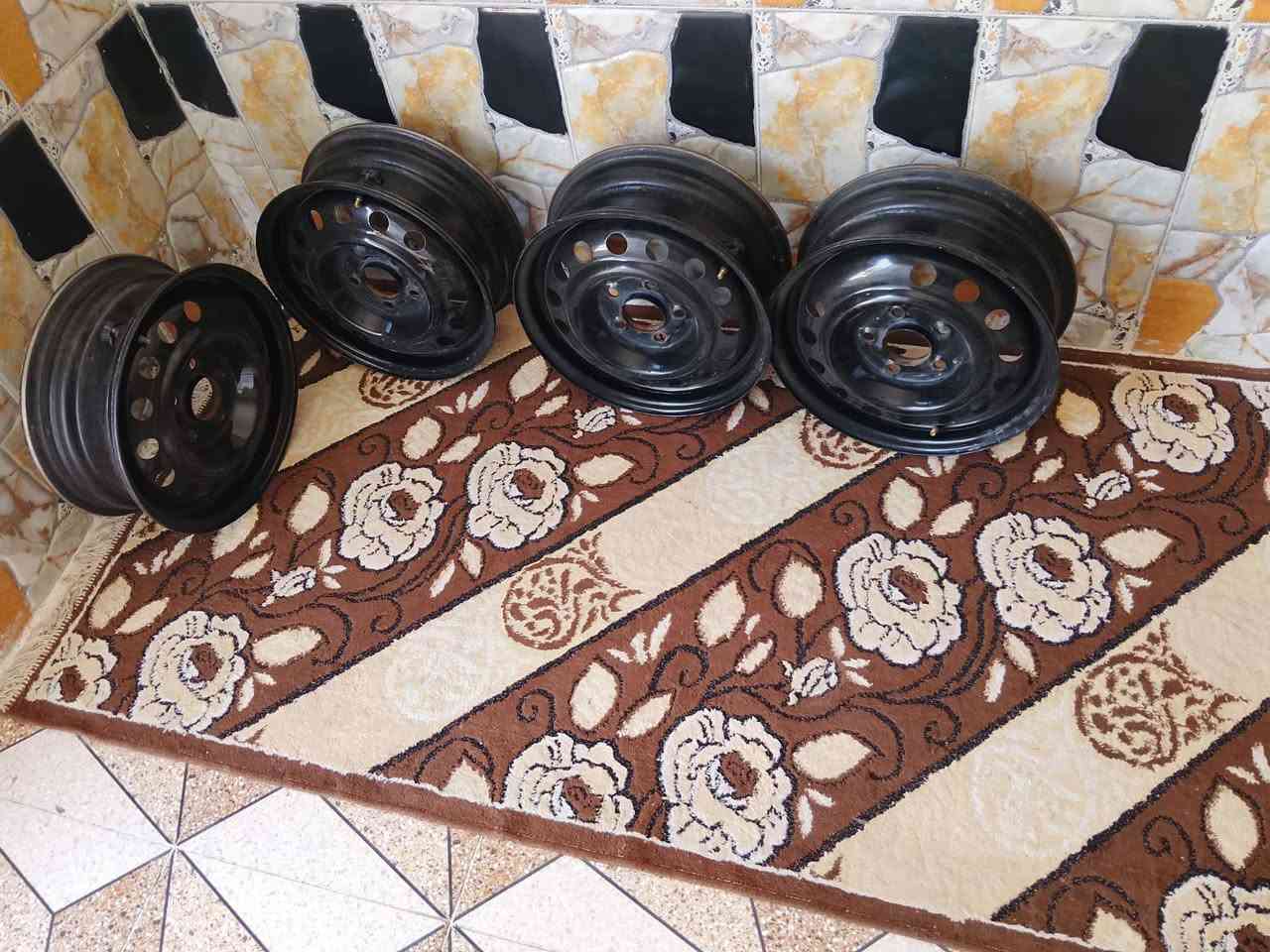 سلام عليكم ويل للبيع حجم 15نضيفات كلش سعر 125وبيهن مجال شراي يتصل او يراسلني ع واتساب ***********
