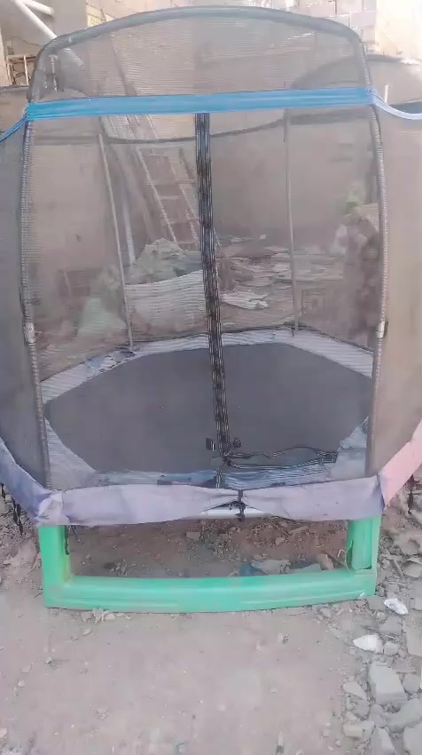 سلام عليكم قفازه أطفال نضيه او اي نقص مابيه + منشار تشريح شغال وكامل نضيف سعرهن 125 وبيهن مجال مكاني بغداد الكرغوليه *********** وات ساب
