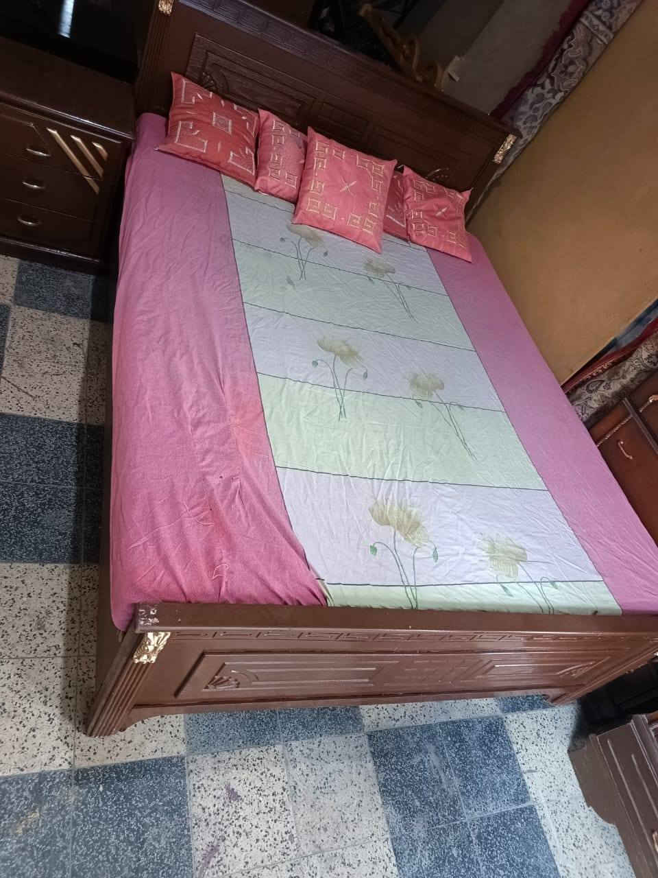 يا جبار للبيع غرفة نوم تقيلا قلبا بلاكي بلغاري قواعد زان تخت صندوق اخت جديده
للتواصل0965009777


**إذا كنت صاحب هذا الإعلان وتريد حذفه لأي سبب، رجاءا أرسل رسالة إلى الدعم الفني**