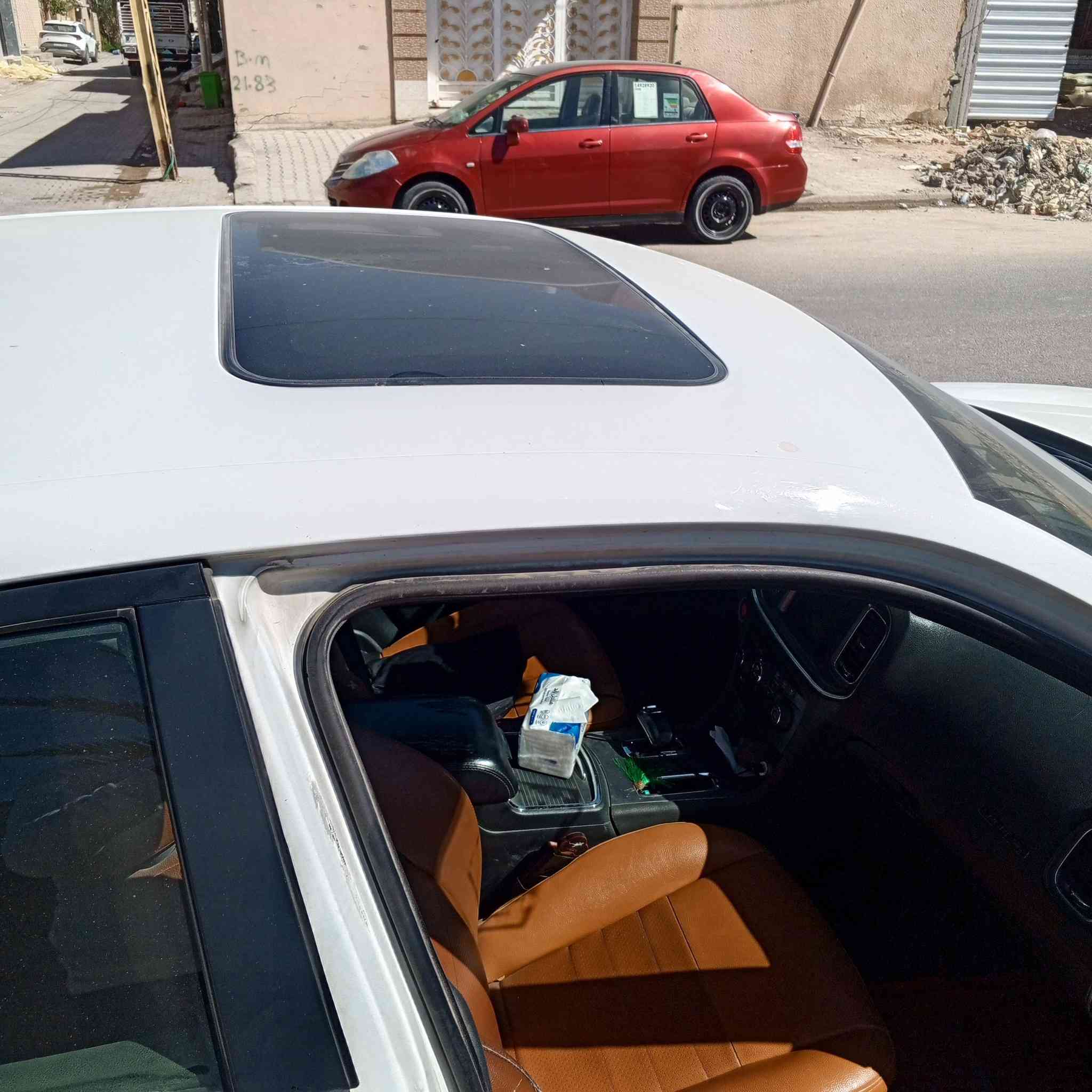 جارجر 2014 بغداد دولي بسمي فول موصفات محرك 3600 حداديه نص عمر السياره مرمزه السعر 140 وبيه مجال *********** مكاني نجف السياره غير مكفوله بيه صبغ جاملغ خلفي ربع
