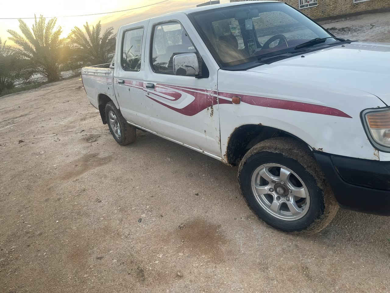 نيسان صيني 
مديل 16ظريبه مصفره 
سنويه منتهيه 
رقم مثنى كير محرك شرط 
بيه رشات بصيطه مكفوله 
تخم تاير حداديه 
السعر 58وبيه مجال 
رقم الهاتف *********** مكان السياره سماوه رميثه
