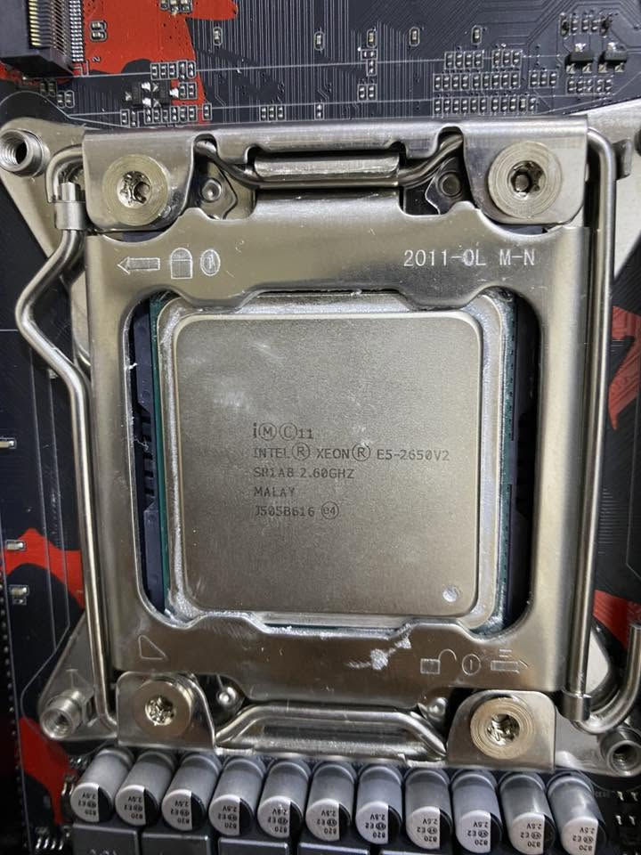 بوردين واحد منهم وياه رام و معالج ddr3 واحد بس بورد بس يدعم ddr4 الخلل بيهم بناتهم معوجه الي يفديهم 30 ويا التوصيل


**إذا كنت صاحب هذا الإعلان وتريد حذفه لأي سبب، رجاءا أرسل رسالة إلى الدعم الفني**