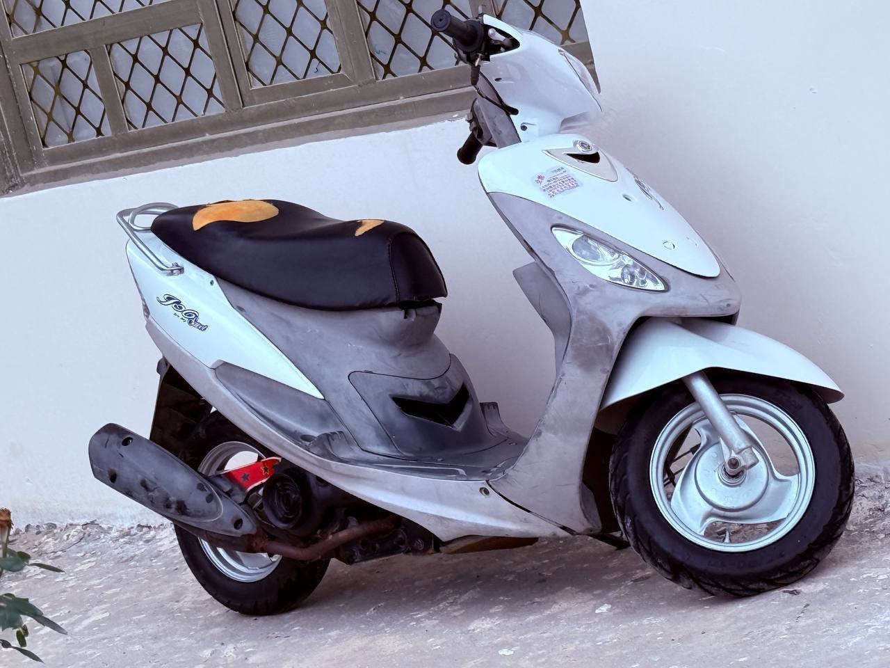 سلام عليكم ماكس منغولي للبيع كفاله عامه مكينه برغي ما مفتوح تكفله المكينه شراي تصل بيك خير وتدلل ***********
