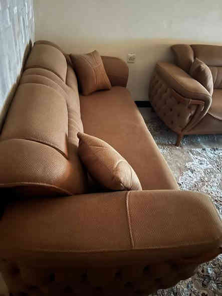 السلام عليكم 
تخم إيراني درجه اولاً نضيف جدا جدا جدا
استخدام اقل من الشهر 
8 مقاعد 
قماش وتر بروف + شاموا متغير 
كلش قوي ومريح 
🎈🧧سعره 975 وبيه مجال جدا بسيط 
مكاني بغداد حي الإعلام قرب سوق اميمه 
———————————————-
ماخذيه بمليون و 400
***********📞
