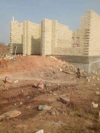 خلفه بناء • متفرغ • حالين