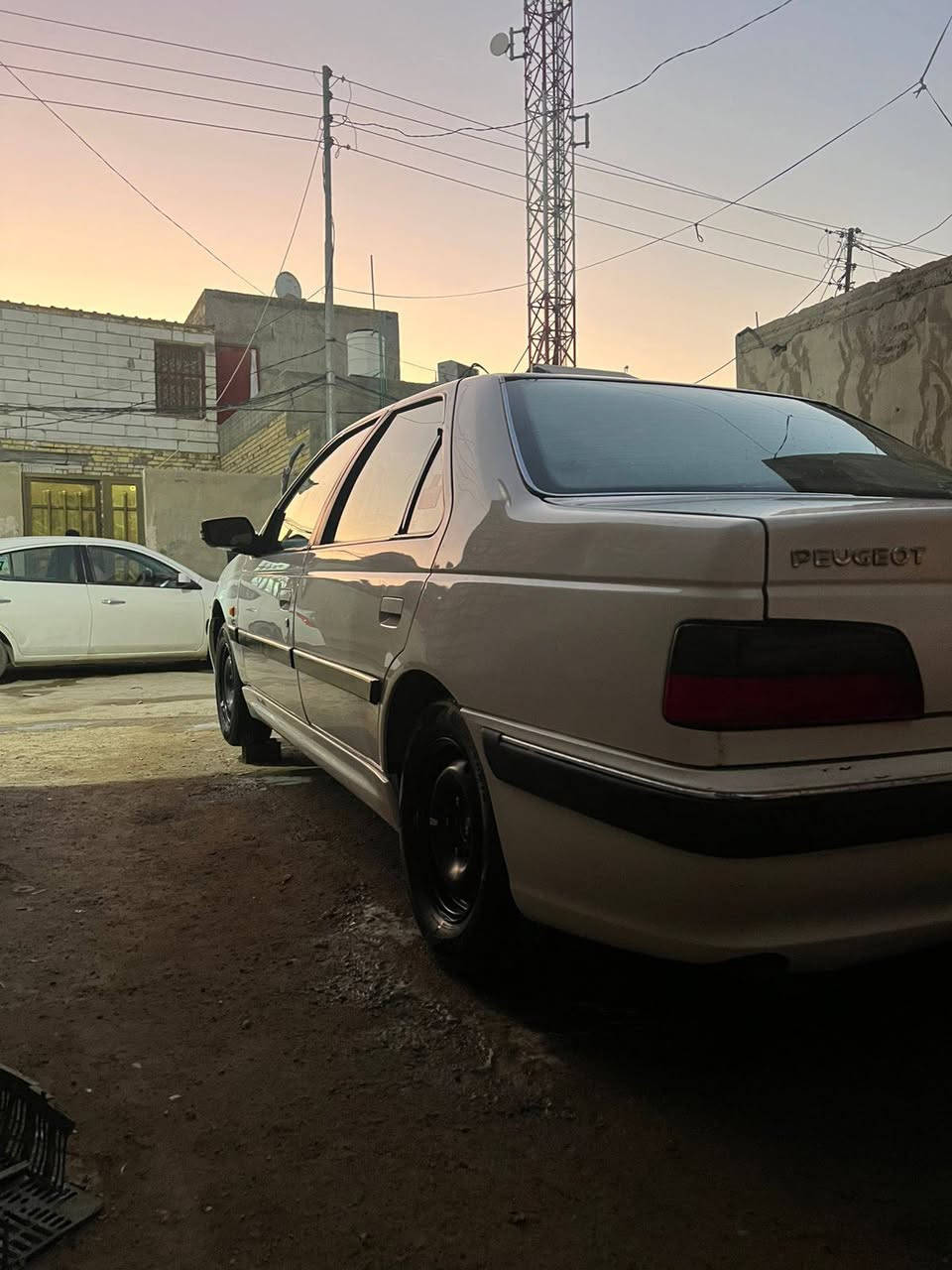 بيجو بارص 18 رقم نجف  تحويل مباشر  كفالة كير محرك شرط كامره حساس خلفي تبريد ثلج كهربائات كلهه شغاله تخم تاير ستوني شاده مكاني النجف حي ميسا السعر ب67 وبيهه مجال ستفسار رقم *********** رحمه الوالديكم شراي اتصل مو شراي اعبر المنشور
