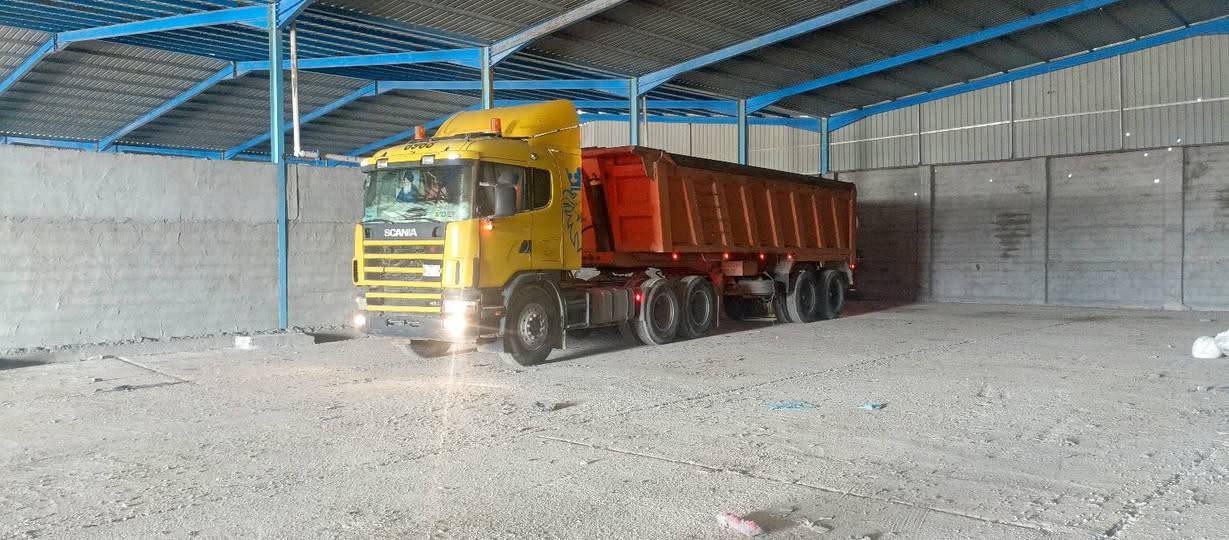 السلام عليكم 
للبيع سكانيه سكس راس بلادي 2001
مكينه 420انجكتر
كير 3,3
مجموعه جبليه،خفيفه
باج بطن بلادي تبريد شغال 
تخم تاير 24
رقم بصره بسمي الوحات انكليزي 
سياره مكفوله كفاله عامه 
***********
***********
