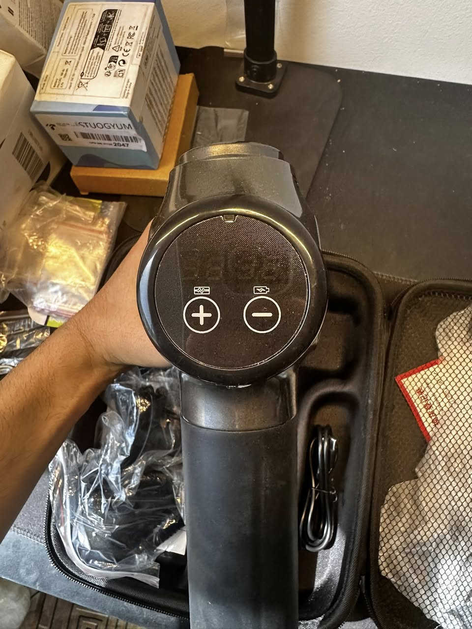 دلاكة ماركة KONKA 

لمس 
شحن تايب سي 

السعر 25 الف


**إذا كنت صاحب هذا الإعلان وتريد حذفه لأي سبب، رجاءا أرسل رسالة إلى الدعم الفني**