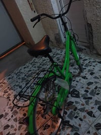 بيسكل لبيع لسعر 120 وبي مجاا لتواصل علا الرقم 07814200347