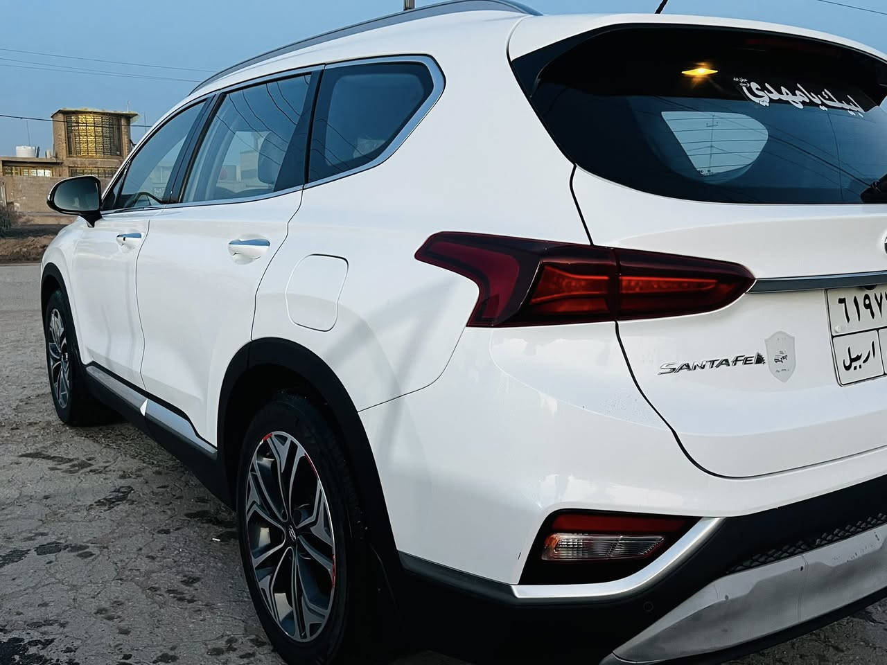 للبيع – هيونداي سنتافي 2020
فول مواصفات ما عدا البانوراما
تشغيل عن بُعد
كشنات جلد كهرباء (تبريد + تدفئة)
حساسات أمامي وخلفي
كاميرا خلفية
السيارة نظيفة وجاهزة للفحص
السعر 195 وبيها مجال 
للتواصل ***********
