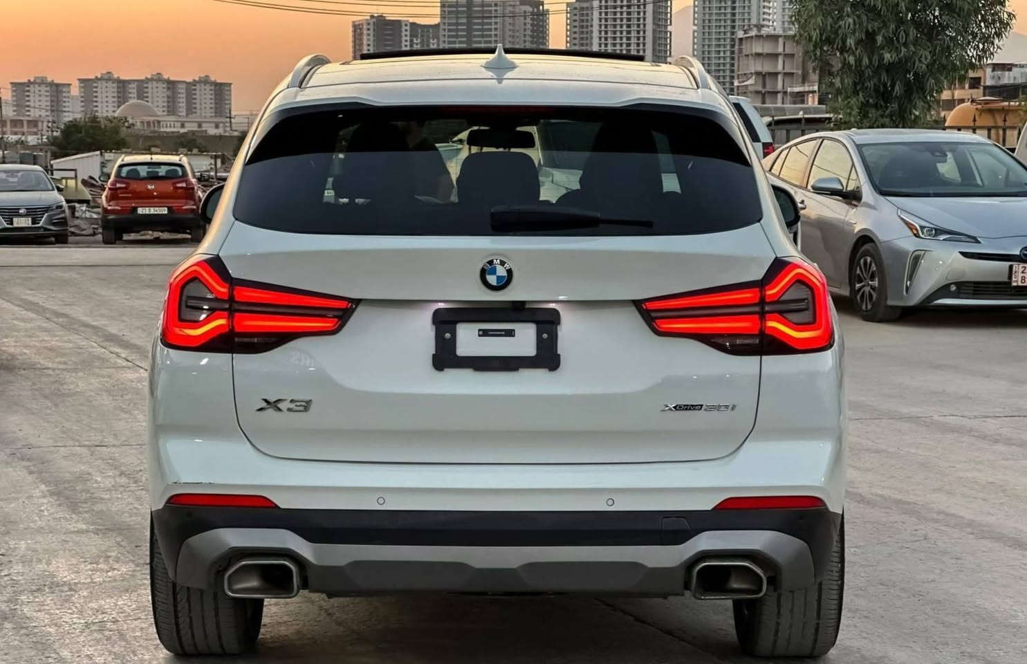 bmw x3   xdrive 
فول مواسەفات 
مۆدیلی 2024
کاتی دەرنەکراوە
بەس بۆنیتی بۆیاغە 
بێ ناوگرتن بێ ئێرباگ 
بێ ساردوشوخت 
بەسمەیە  
پانۆرامایە 
کوشن جڵدە 
کوشن کارەبایە 
کوشن هیتەرە
وایەرلێس چارجە
کامل ڕاداری 360 دەرەجەیە
مەکینە 20 تۆربۆ 
نرخی 290 گەڵایە 
                          29000 mile ڕۆیشتووە
بۆزانیاری زیاتر پەیوەندی بەم ژمارەیەوە بکە
*********** السليمانية, العراق
