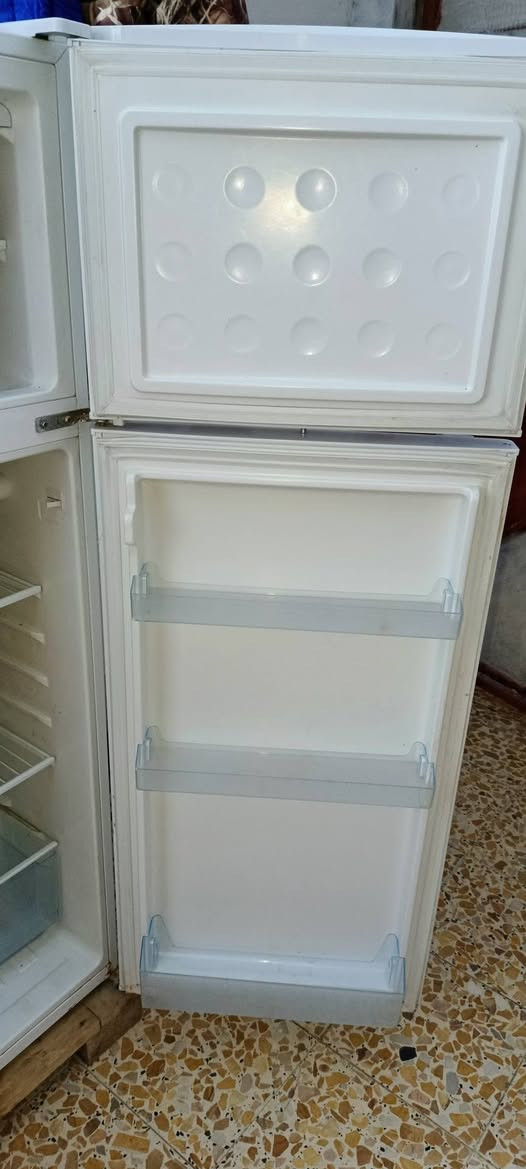 سلام عليكم ثلاجة لبيع شرط شغل ما داخلة تصليح دوم شراي يتصل ويدلل ‏‪***********‬‏
