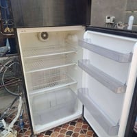ثلاجة • بيكو • للبيع