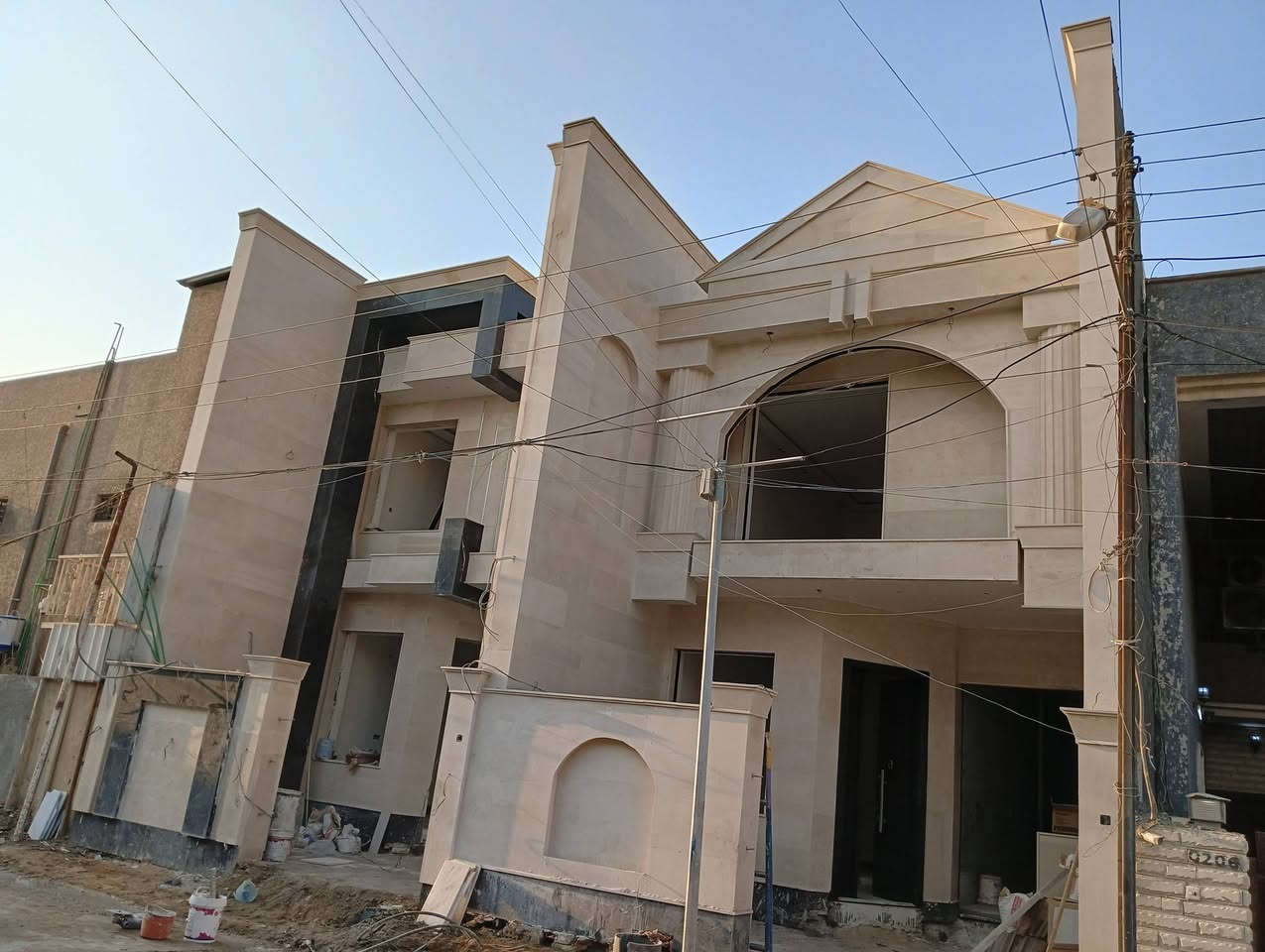 تغليف واجهيات مرمر كادر قاسم المصلاوي حالين متفرغ ***********/ ***********
