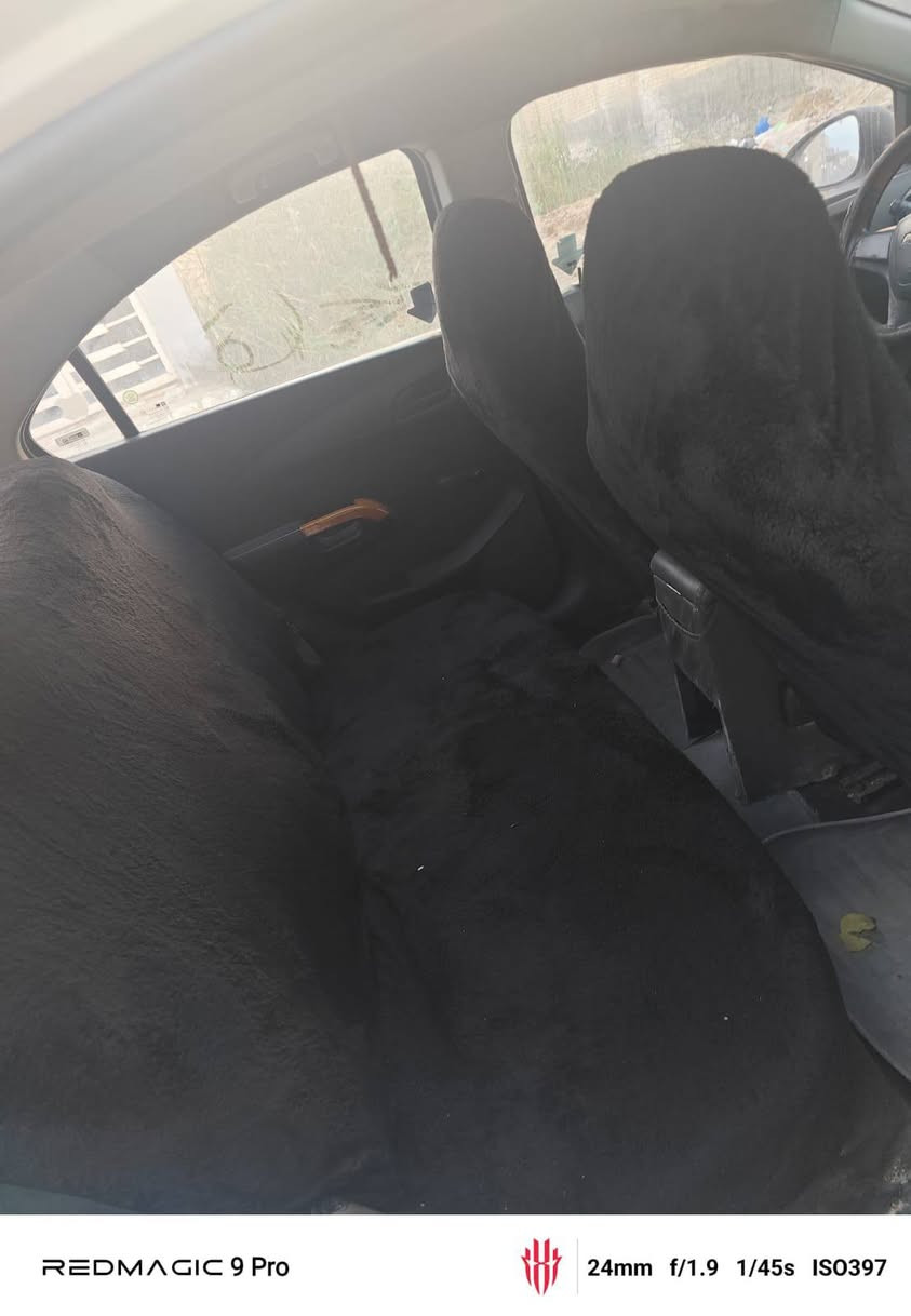 سلام عليكم شوفر ليت سونك موديل 12مكان نجف رقمها بغداد سعرها 58وبيها مجال الشراي يتصل ***********
