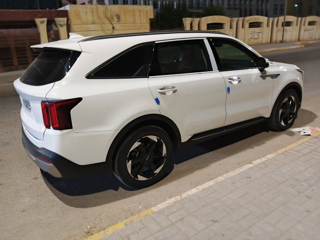 السلام عليكم سورنتو 24 للبيع السعر 285 رقم الشمالي باسمي اسماء الرميثه وبيها مجال الاستفسار تليفون او واتساب ***********
